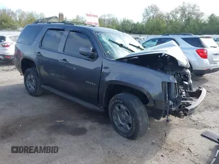 2011 Chevrolet Tahoe LT z VIN 1GNSKBE05BR107820, wystawiony jako IAAI lot #42131042 z przebiegiem Nie podano mil oraz . Historia ofert i sprzedaży dostępna na DreamBid. Obrazek 1.