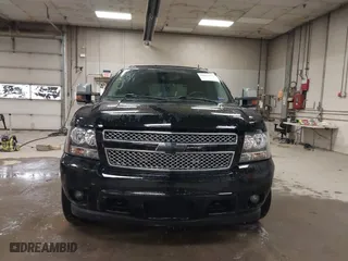 2008 Chevrolet Avalanche LTZ with VIN 3GNFK12378G241599, listed as a IAAI auction lot 41812571 with 137,502 mi miles. Bid and sale history available at carsss.com. Image 12.