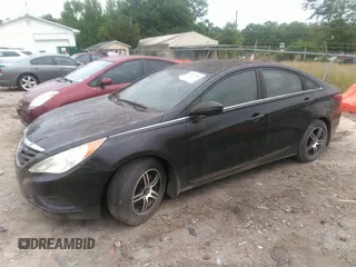 2012 Hyundai Sonata GLS with VIN 5NPEB4AC0CH421563, listed as a IAAI auction lot 42157640 with 184,149 mi miles and . Bid and sale history available at DreamBid. Image 2.