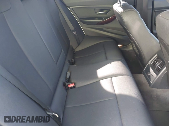 2014 BMW 3 Series 328d xDrive с VIN WBA3D5C52EKX99519, выставлен на аукционе IAAI как лот 41909624 с пробегом 112 395 миль миль и . История ставок и продаж доступна на DreamBid. Изображение 8.