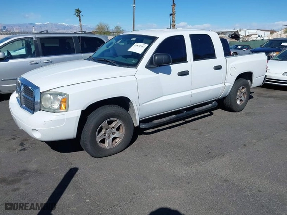 2006 Dodge Dakota SLT with VIN 1D7HE48N96S588558, listed as a IAAI auction lot 41831955 with 179,544 mi miles. Bid and sale history available at carsss.com. Image 2.