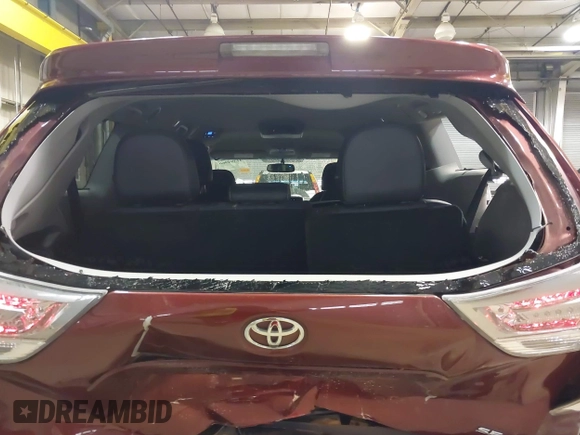 2017 Toyota Sienna SE with VIN 5TDXZ3DC7HS859864, listed as a IAAI auction lot 41394966 with 82,823 mi miles and . Bid and sale history available at DreamBid. Image 18.