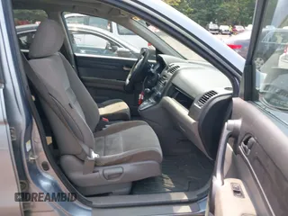 2008 Honda CR-V EX z VIN 3CZRE38588G704099, wystawiony jako IAAI lot #42362587 z przebiegiem 272 019 mil mil oraz . Historia ofert i sprzedaży dostępna na DreamBid. Obrazek 5.