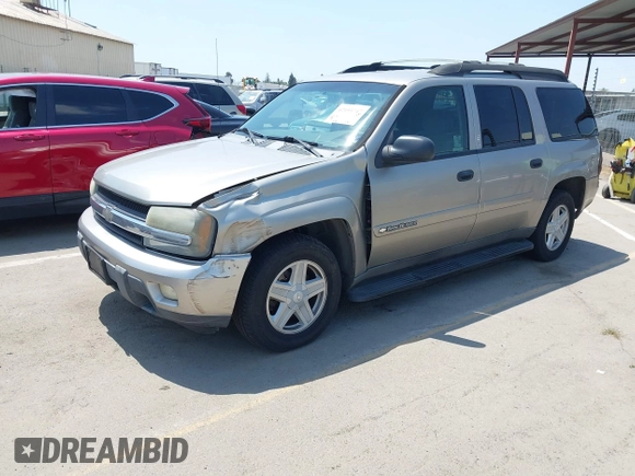 2003 Chevrolet TrailBlazer EXT LT with VIN 1GNES16S736233526, listed as a IAAI auction lot 42193747 with 197,471 mi miles. Bid and sale history available at carsss.com. Image 2.