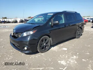 2011 Toyota Sienna SE с VIN 5TDXK3DCXBS048314, выставлен на аукционе Copart как лот 55989415 с пробегом 200 841 миль миль и Списание • Salvage title. История ставок и продаж доступна на DreamBid. Изображение 1.