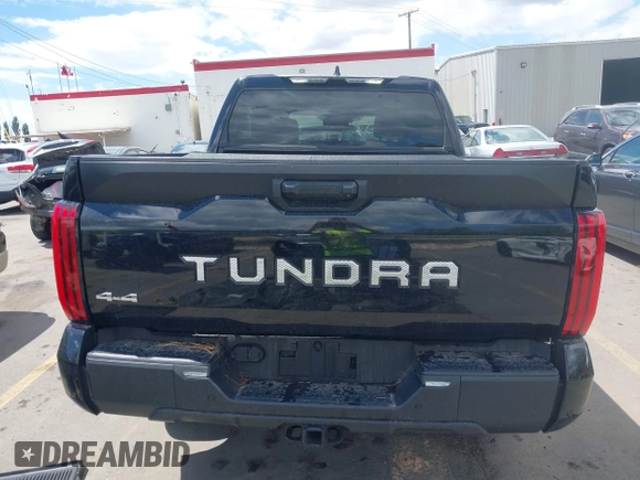 2023 Toyota Tundra SR5 с VIN 5TFLA5DB3PX108794, выставлен на аукционе IAAI как лот 42261726 с пробегом 15 141 миль миль и . История ставок и продаж доступна на DreamBid. Изображение 16.