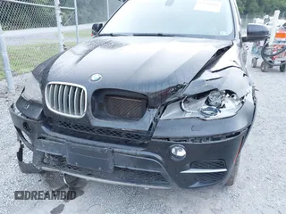 2013 BMW X5 xDrive50i с VIN 5UXZV8C57D0C15445, выставлен на аукционе IAAI как лот 42508989 с пробегом 102 212 миль миль и . История ставок и продаж доступна на DreamBid. Изображение 6.