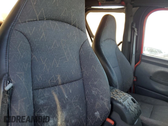 2002 Jeep Wrangler X with VIN 1J4FA39S32P771120, listed as a Copart auction lot 42636665 with 153,168 mi miles and Salvage Title. Bid and sale history available at carsss.com. Image 10.