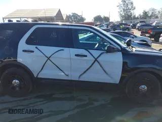 2017 Ford Police Interceptor Utility с VIN 1FM5K8ARXHGC34771, выставлен на аукционе IAAI как лот 42629582 с пробегом Не указан миль и . История ставок и продаж доступна на DreamBid. Изображение 12.