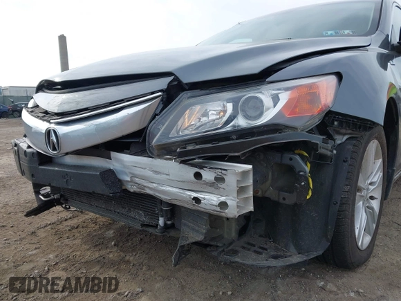 2013 Acura ILX Hybrid Tech Pkg with VIN 19VDE3F70DE300703, listed as a IAAI auction lot 41836986 with 120,765 mi miles. Bid and sale history available at carsss.com. Image 6.