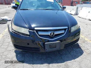 2004 Acura TL z VIN 19UUA66224A017880, wystawiony jako IAAI lot #42408799 z przebiegiem 241 047 mil mil oraz . Historia ofert i sprzedaży dostępna na DreamBid. Obrazek 6.