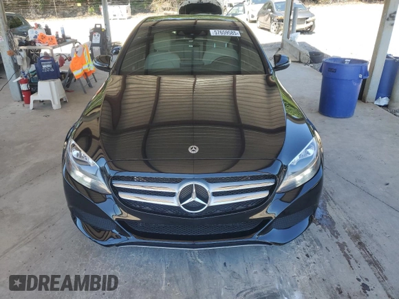 2018 Mercedes-Benz C 300 z VIN WDDWF4JB4JR313877, wystawiony jako Copart lot #57659585 z przebiegiem 81 631 mil mil oraz Szkoda całkowita • Salvage title. Historia ofert i sprzedaży dostępna na DreamBid. Obrazek 5.