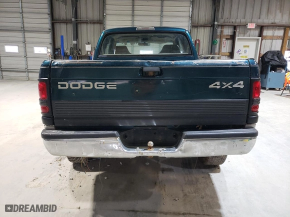 1998 Dodge Ram 1500 with VIN 3B7HF13Z4WG205536, listed as a Copart auction lot 44450975 with 231,729 mi miles and Clean Title. Bid and sale history available at carsss.com. Image 6.