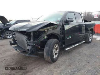 2019 Ram 1500 Tradesman с VIN 1C6SRFCT6KN743475, выставлен на аукционе IAAI как лот 41015557 с пробегом 77 435 миль миль и . История ставок и продаж доступна на DreamBid. Изображение 18.