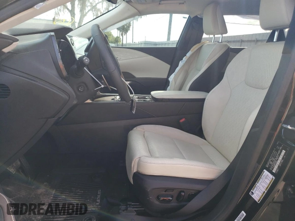 2023 Lexus RX with VIN 2T2BAMBA4PC007824, listed as a Copart auction lot 45815134 with 17,291 mi miles. Bid and sale history available at carsss.com. Image 7.