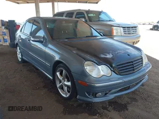 2006 Mercedes-Benz C 230 Sport z VIN WDBRF52H16A860013, wystawiony jako IAAI lot #42482039 z przebiegiem 188 725 mil mil oraz . Historia ofert i sprzedaży dostępna na DreamBid. Obrazek 1.