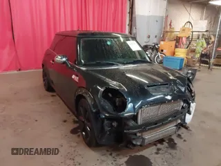 2013 MINI Hardtop S with VIN WMWSV3C57DT390101, listed as a IAAI auction lot 41473831 with 92,320 mi miles and . Bid and sale history available at DreamBid. Image 1.