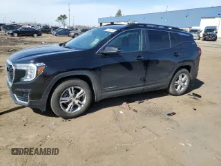 2024 GMC Terrain SLE z VIN 3GKALMEG1RL108544, wystawiony jako Copart lot #49286095 z przebiegiem 26 215 mil mil oraz Szkoda całkowita • Salvage title. Historia ofert i sprzedaży dostępna na DreamBid. Obrazek 1.