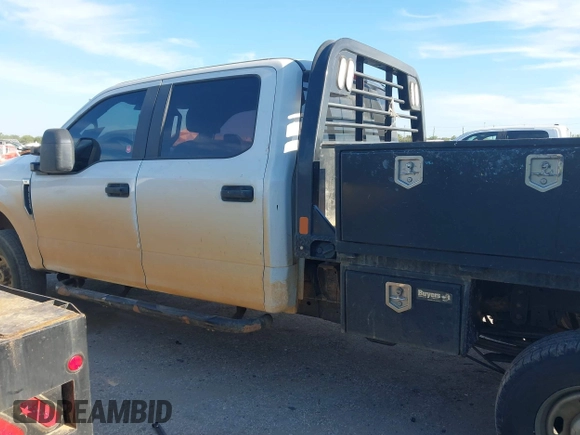 2019 Ford F-250 XL with VIN 1FD7W2B69KEG48755, listed as a IAAI auction lot 42759283 with 116,886 mi miles and . Bid and sale history available at DreamBid. Image 14.