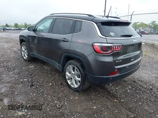 2022 Jeep Compass Limited with VIN 3C4NJDCB0NT132239, listed as a IAAI auction lot 42326962 with 56,278 mi miles and . Bid and sale history available at DreamBid. Image 3.