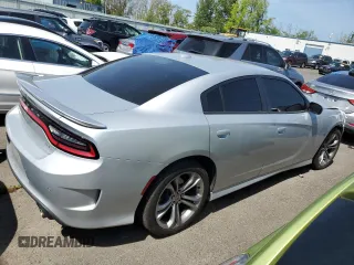 2020 Dodge Charger R/T z VIN 2C3CDXCT6LH106683, wystawiony jako Copart lot #50390175 z przebiegiem 87 789 mil mil oraz Szkoda całkowita • Salvage title. Historia ofert i sprzedaży dostępna na DreamBid. Obrazek 3.