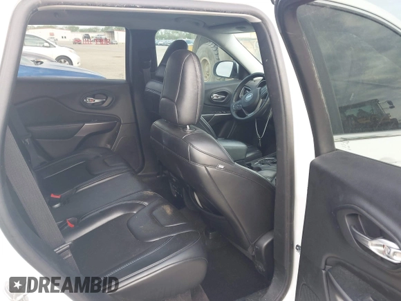 2019 Jeep Cherokee Latitude Plus with VIN 1C4PJLLN2KD171347, listed as a IAAI auction lot 41912894 with 197,233 mi miles and . Bid and sale history available at DreamBid. Image 8.
