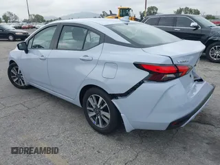 2024 Nissan Versa SV z VIN 3N1CN8EV8RL883656, wystawiony jako IAAI lot #42189707 z przebiegiem 18 509 mil mil oraz . Historia ofert i sprzedaży dostępna na DreamBid. Obrazek 3.