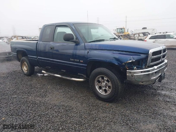 2001 Dodge Ram 1500 with VIN 3B7HC13Z11M296543, listed as a IAAI auction lot 41302280 with 224,528 mi miles. Bid and sale history available at carsss.com. Image 1.