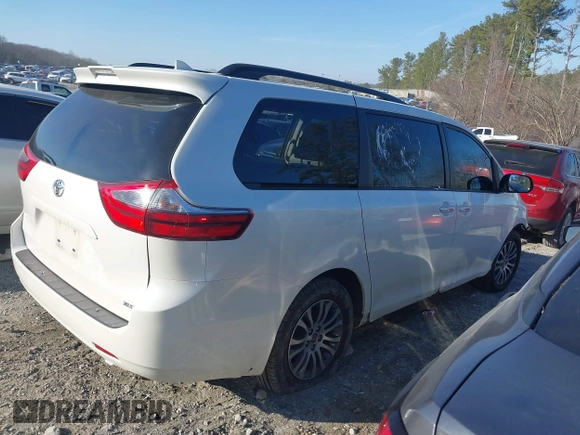 2020 Toyota Sienna XLE Auto Access Seat with VIN 5TDYZ3DC2LS083415, listed as a IAAI auction lot 41485526 with 55,500 mi miles. Bid and sale history available at carsss.com. Image 13.