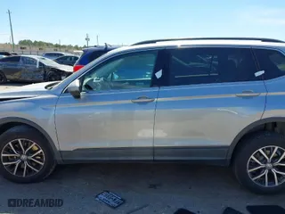 2019 Volkswagen Tiguan SE with VIN 3VV3B7AX5KM195140, listed as a IAAI auction lot 41803748 with 116,898 mi miles. Bid and sale history available at carsss.com. Image 14.