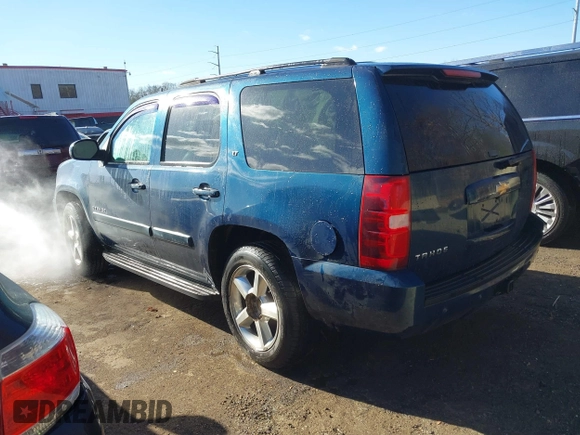 2007 Chevrolet Tahoe LTZ z VIN 1GNFK13047R146971, wystawiony jako IAAI lot #41015459 z przebiegiem 230 156 mil mil oraz . Historia ofert i sprzedaży dostępna na DreamBid. Obrazek 3.