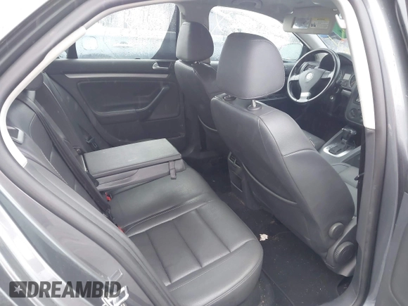 2008 Volkswagen Jetta SE with VIN 3VWRZ71K38M025440, listed as a IAAI auction lot 41604481 with Not provided miles and . Bid and sale history available at DreamBid. Image 8.