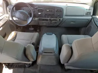 2007 Ford F-250 XL z VIN 1FTSW20587EB41443, wystawiony jako Copart lot #53278085 z przebiegiem 196 951 mil mil oraz Szkoda całkowita • Salvage title. Historia ofert i sprzedaży dostępna na DreamBid. Obrazek 8.