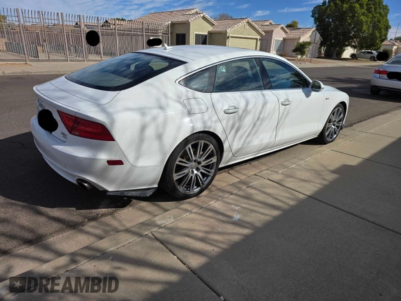 2014 Audi A7 Premium Plus z VIN WAUWGAFCXEN034032, wystawiony jako Copart lot #57720195 z przebiegiem 120 959 mil mil oraz Tytuł czysty. Historia ofert i sprzedaży dostępna na DreamBid. Obrazek 4.