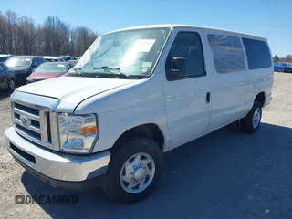 2014 Ford Econoline Passenger XL with VIN 1FBNE3BL1EDA97942, listed as a IAAI auction lot 40899589 with 60,703 mi miles. Bid and sale history available at carsss.com. Image 16.