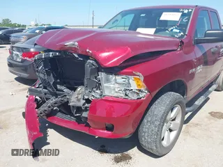 2014 Ram 1500 Express z VIN 1C6RR6FT3ES122128, wystawiony jako IAAI lot #41994152 z przebiegiem 138 624 mil mil oraz . Historia ofert i sprzedaży dostępna na DreamBid. Obrazek 17.
