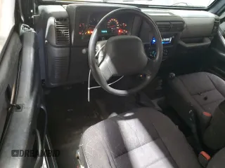 2001 Jeep Wrangler SE with VIN 1J4FA29P31P357744, listed as a Copart auction lot 45743275 with 188,045 mi miles and Salvage Title. Bid and sale history available at carsss.com. Image 8.