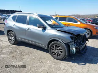 2015 Nissan Rogue SL with VIN 5N1AT2MVXFC862531, listed as a IAAI auction lot 41671922 with 135,637 mi miles. Bid and sale history available at carsss.com. Image 1.