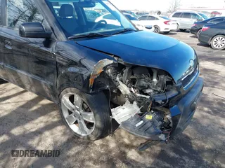 2010 Kia Soul + with VIN KNDJT2A22A7114453, listed as a IAAI auction lot 41597098 with 129,575 mi miles. Bid and sale history available at carsss.com. Image 6.