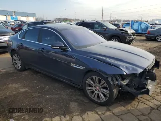 2016 Jaguar XF 35t Premium with VIN SAJBJ4BVXGCY17525, listed as a Copart auction lot 81242094 with 115,319 mi miles and Clean Title. Bid and sale history available at carsss.com. Image 4.