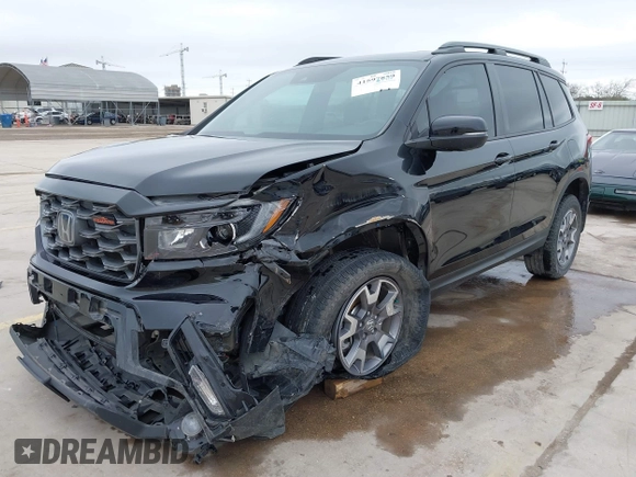 2023 Honda Passport TrailSport with VIN 5FNYF8H67PB006933, listed as a IAAI auction lot 41597859 with 34,145 mi miles and . Bid and sale history available at carsss.com. Image 19.