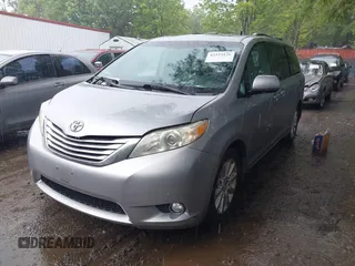 2011 Toyota Sienna XLE z VIN 5TDDK3DC1BS002387, wystawiony jako IAAI lot #42373126 z przebiegiem 279 026 mil mil oraz . Historia ofert i sprzedaży dostępna na DreamBid. Obrazek 17.