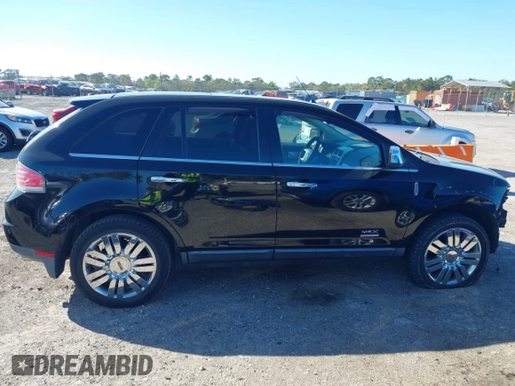 2009 Lincoln MKX z VIN 2LMDU68C29BJ05870, wystawiony jako IAAI lot #41732538 z przebiegiem 94 227 mil mil oraz . Historia ofert i sprzedaży dostępna na DreamBid. Obrazek 14.