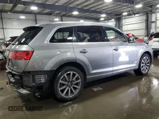 2017 Audi Q7 Premium Plus with VIN WA1LAAF70HD030442, listed as a Copart auction lot 49040755 with 94,353 mi miles and Salvage Title. Bid and sale history available at carsss.com. Image 3.