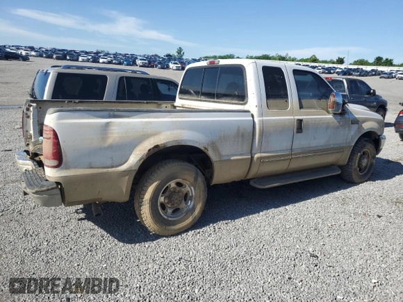 2000 Ford F-250 XL z VIN 1FTNX20L3YEE20339, wystawiony jako Copart lot #56939445 z przebiegiem Nie podano mil oraz Szkoda całkowita • Salvage title. Historia ofert i sprzedaży dostępna na DreamBid. Obrazek 3.