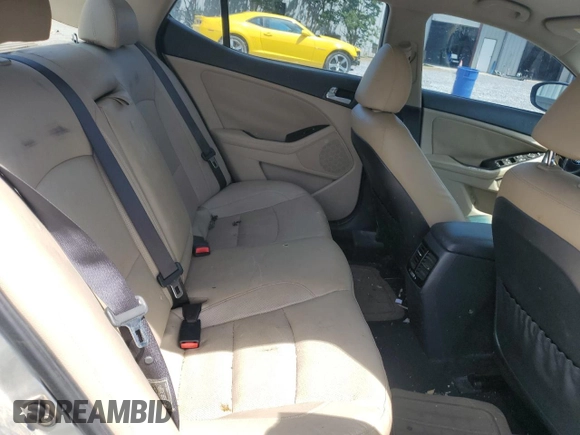 2016 Kia Optima EX z VIN KNAGN4AD1G5092884, wystawiony jako Copart lot #56928385 z przebiegiem 172 402 mil mil oraz Szkoda całkowita • Salvage title. Historia ofert i sprzedaży dostępna na DreamBid. Obrazek 10.