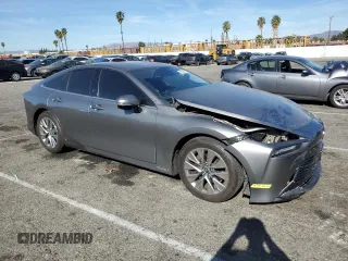 2023 Toyota Mirai XLE with VIN JTDAAAAA5PA009960, listed as a Copart auction lot 42358475 with 33,704 mi miles and Salvage Title. Bid and sale history available at DreamBid. Image 4.