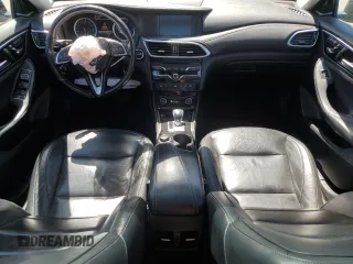 2017 Infiniti QX30 Premium z VIN SJKCH5CP2HA030731, wystawiony jako Copart lot #55099735 z przebiegiem 93 925 mil mil oraz Czysty tytuł • Clean title. Historia ofert i sprzedaży dostępna na DreamBid. Obrazek 8.