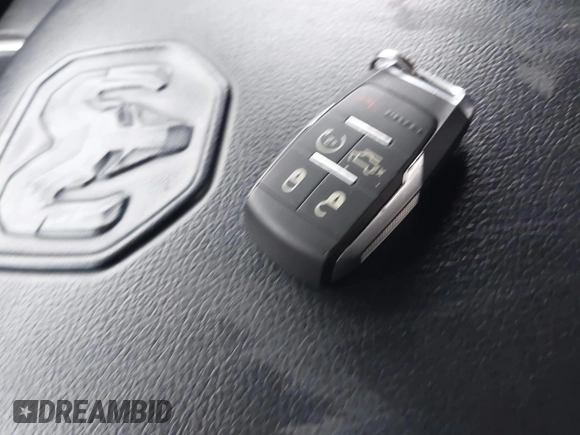 2022 Ram 2500 Laramie z VIN 3C6UR5FL2NG377414, wystawiony jako IAAI lot #41492443 z przebiegiem 100 477 mil mil oraz . Historia ofert i sprzedaży dostępna na DreamBid. Obrazek 11.