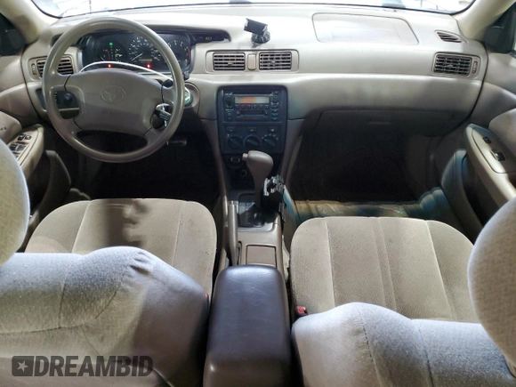2001 Toyota Camry CE z VIN 4T1BG28K71U783281, wystawiony jako Copart lot #56876585 z przebiegiem 110 735 mil mil oraz Czysty tytuł • Clean title. Historia ofert i sprzedaży dostępna na DreamBid. Obrazek 8.